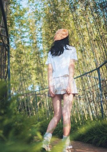 女模脱个精光裸体_HD在线播放观看