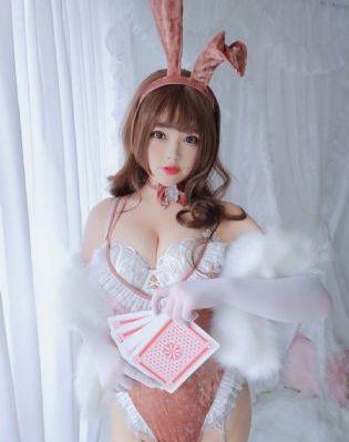 欧美AAAA久久黑黄暴_DVD电影在线观看