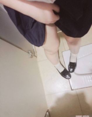香蕉午夜视频_720免费在线播放