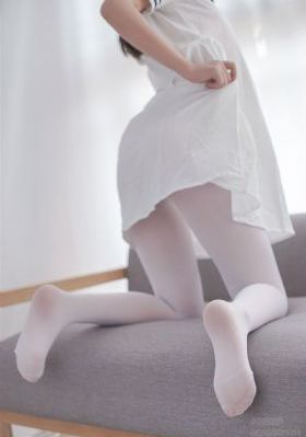 女公共澡堂换衣服的视频_1080完整在线观看
