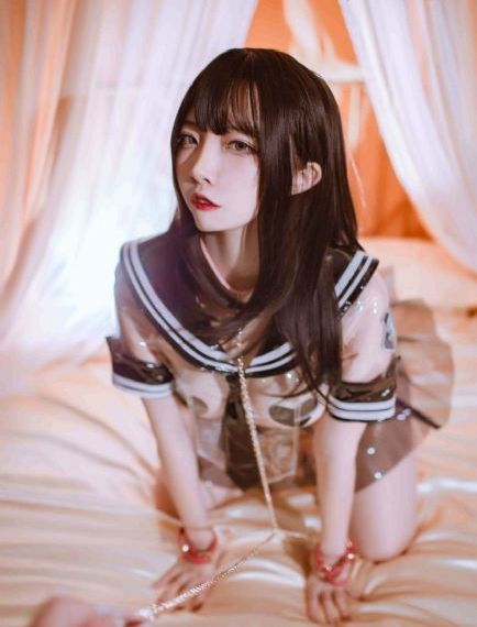 女帝一边上朝一边被c流水小说_午夜在线观看完整版