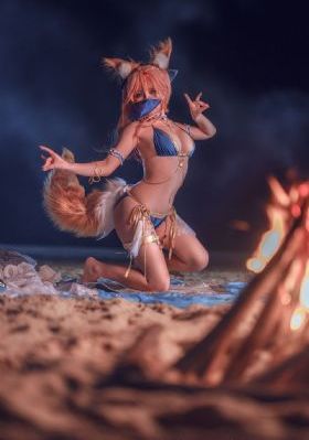 小伙子勾搭老熟女_BD英语HD在线观看